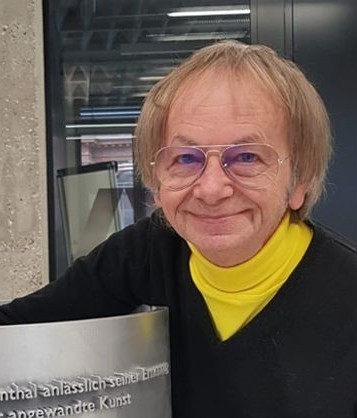 Hon. Prof. KommR Ing. Ernst Hrabalek - Inhaber & Geschäftsführer