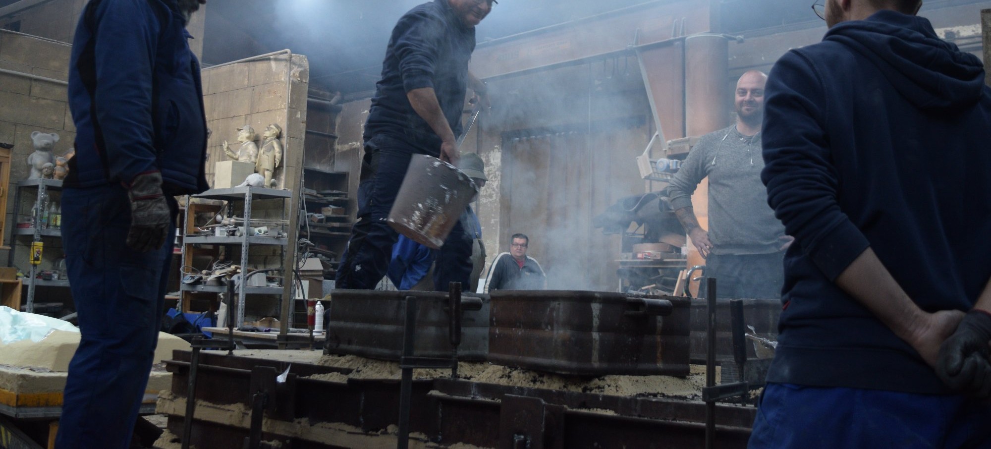 Becker Guss beim gießen